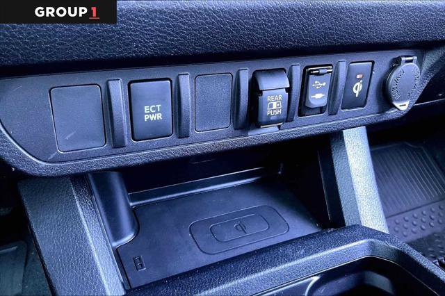 Certified 2019 Toyota Tacoma TRD Off-Road AWD/4WD image 36