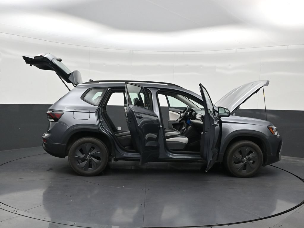 Used 2026 Volkswagen Taos S FWD image 31
