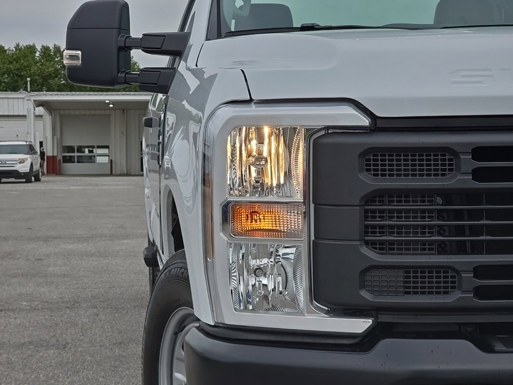 New 2026 Ford F250 XL image 9