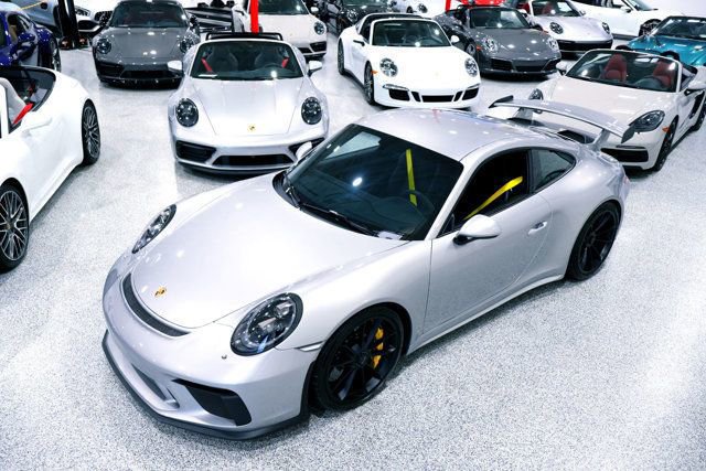 Used 2018 Porsche 911 GT3 image 5