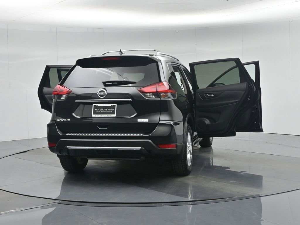Used 2019 Nissan Rogue S w/ Special Edition Package image 32