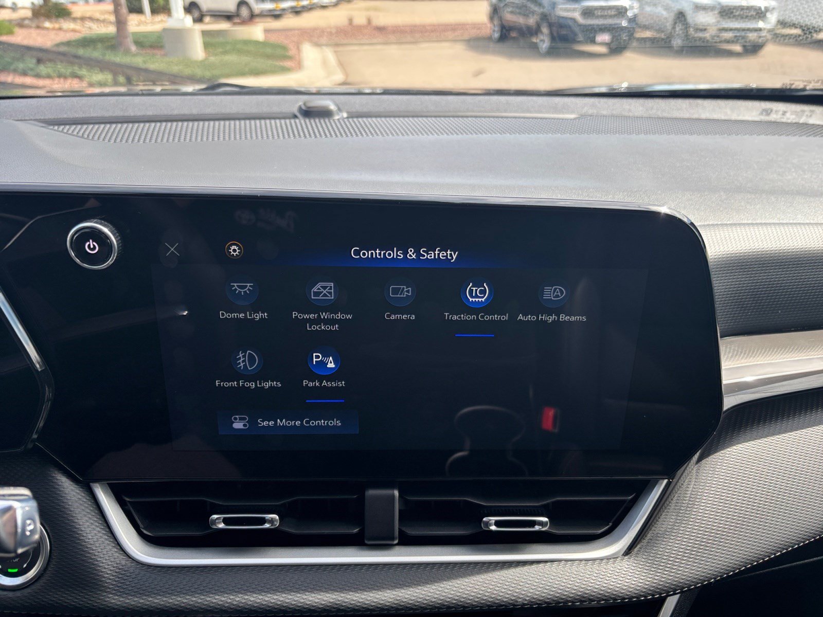 Used 2025 Chevrolet Equinox LT w/ Convenience Package II AWD/4WD image 25
