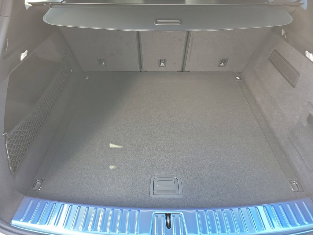 New 2026 Porsche Cayenne image 17