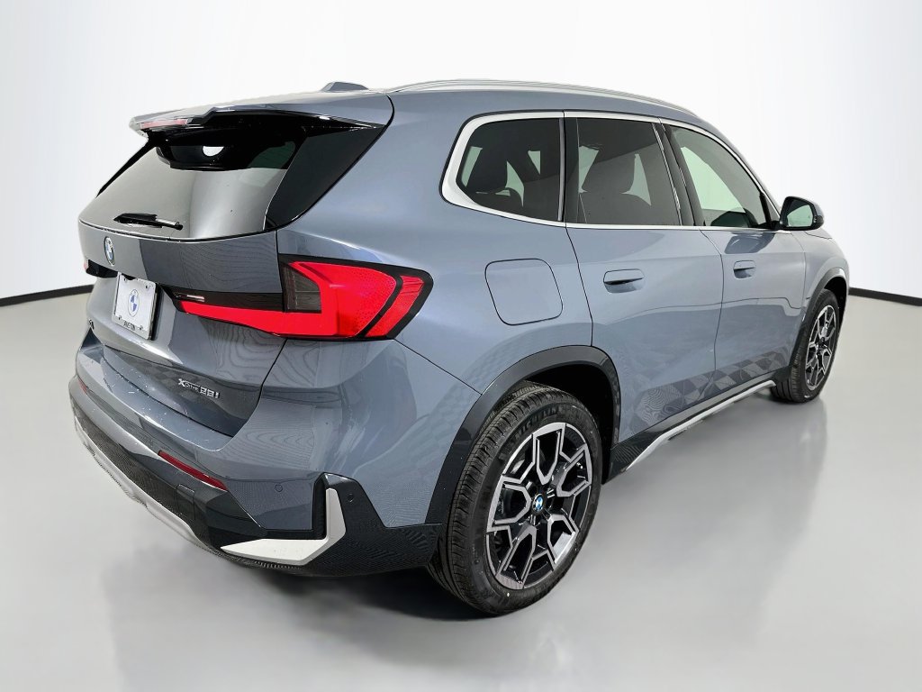 New 2027 BMW X1 xDrive28i w/ Convenience Package AWD/4WD image 5