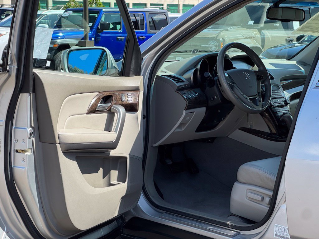 Used 2013 Acura MDX w/ Tech & Entertainment Pkg AWD/4WD image 6