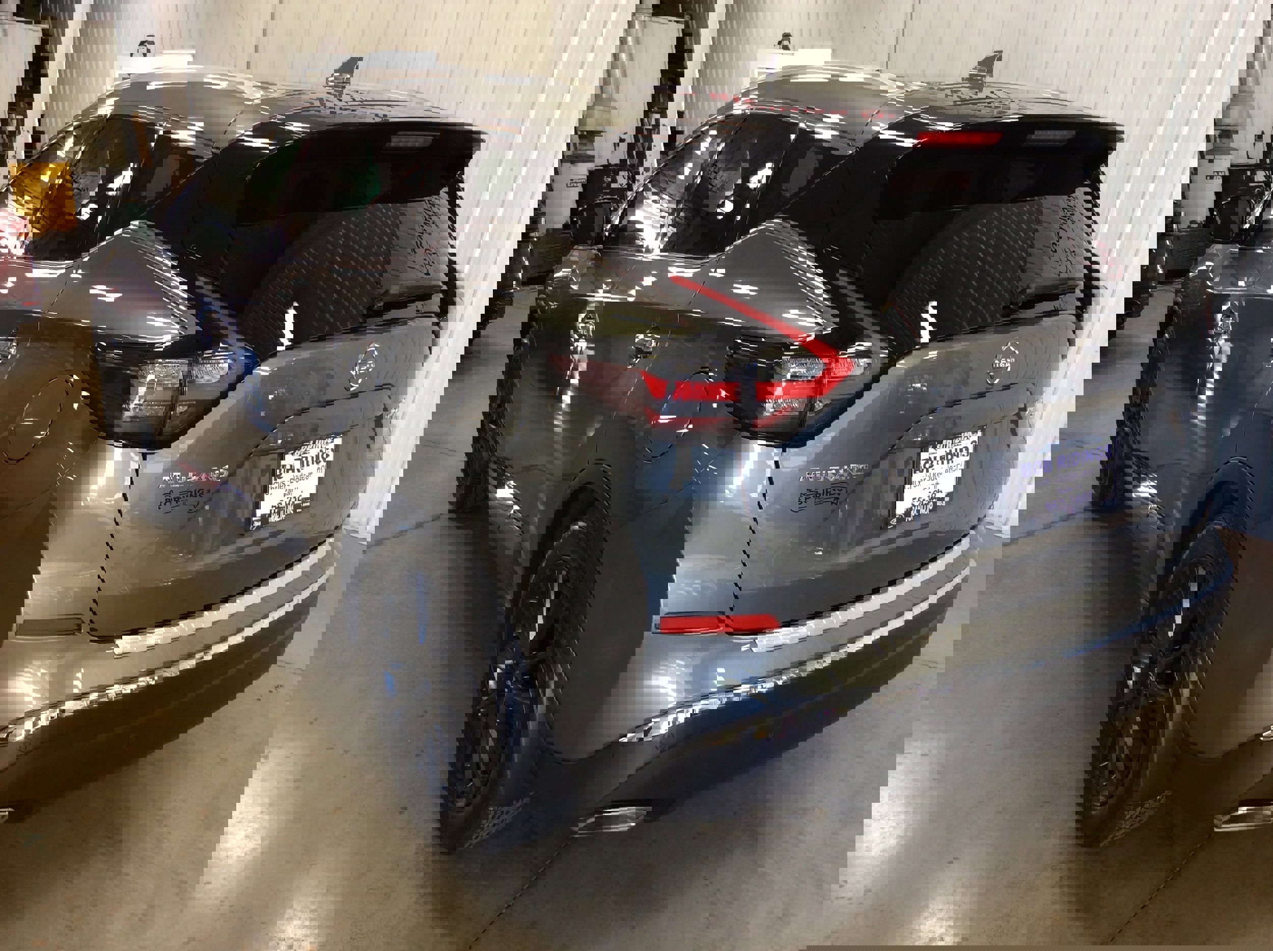 Used 2024 Nissan Murano Platinum w/ Cargo Package image 3