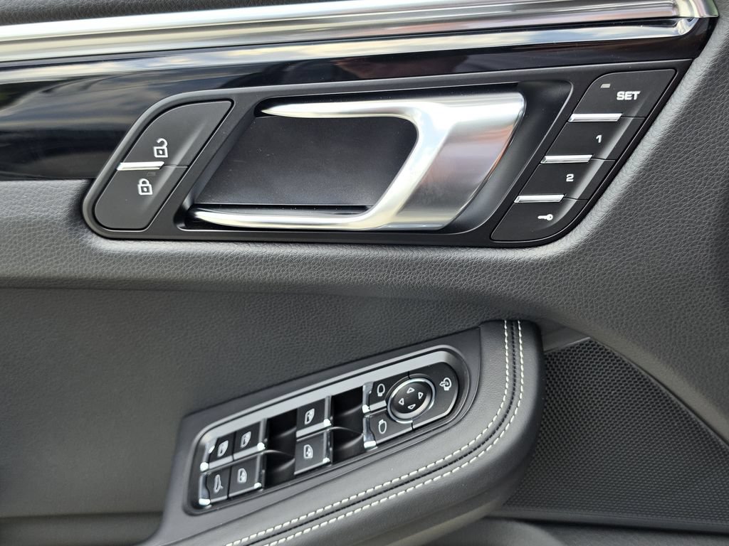 New 2026 Porsche Macan S AWD/4WD image 15