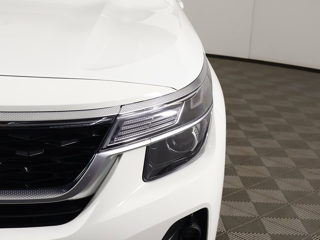 Used 2023 Kia Seltos S w/ Navigation Package image 14