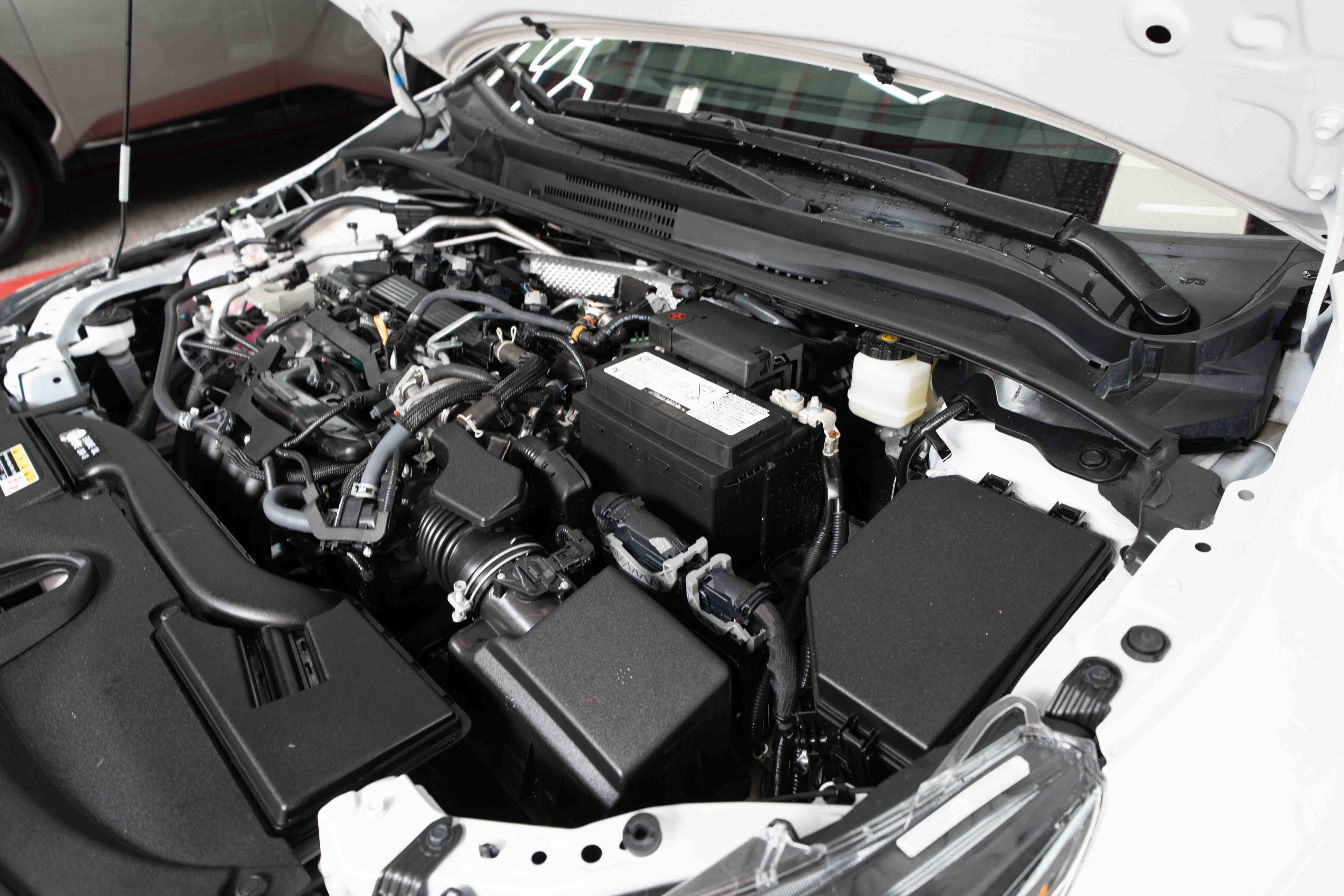 Used 2024 Toyota Corolla LE image 32