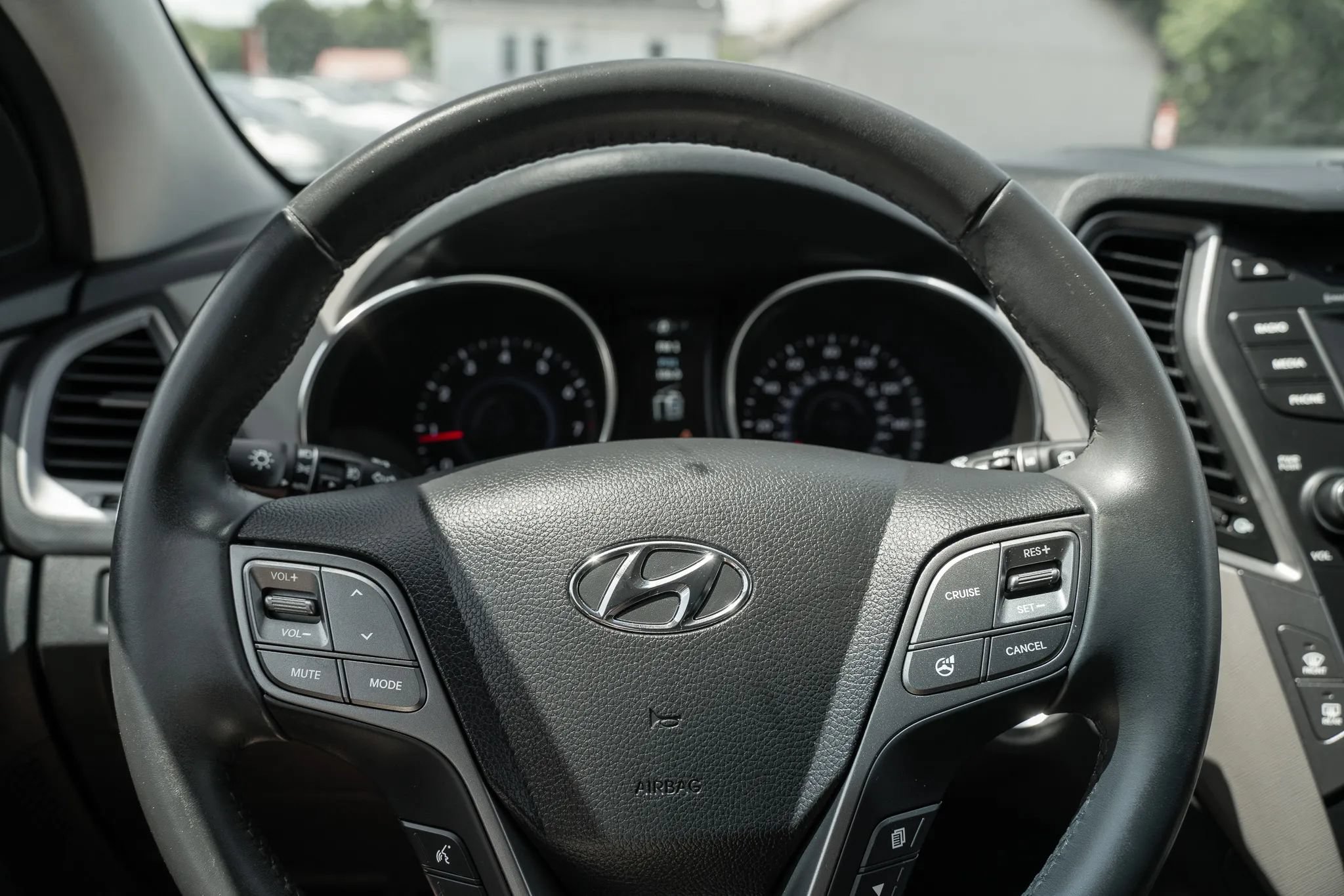 Used 2014 Hyundai Santa Fe Sport w/ Premium Equipment Package 03 FWD image 19