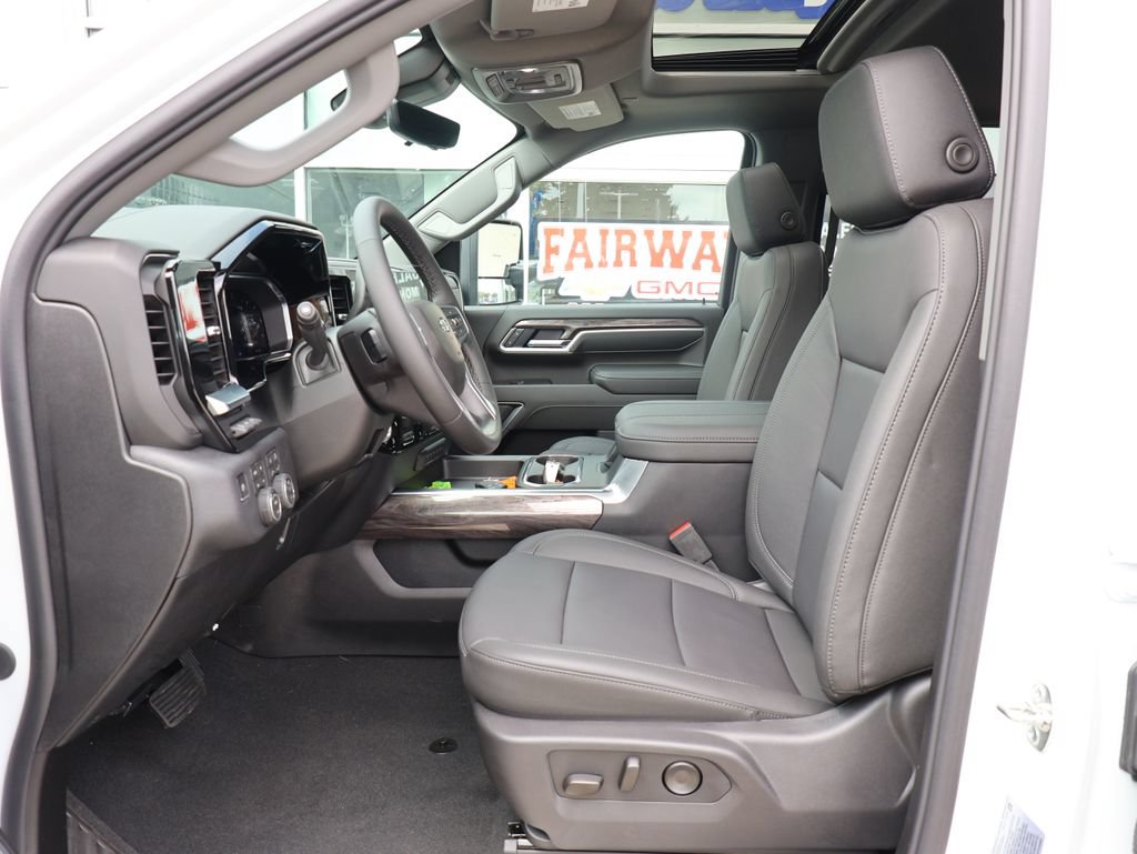 New 2026 Chevrolet Silverado 3500 LTZ w/ LTZ Plus Package AWD/4WD image 15