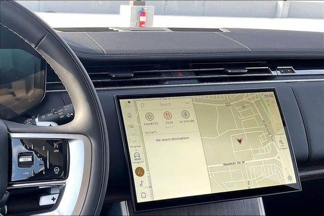 New 2026 Land Rover Range Rover SE AWD/4WD image 6