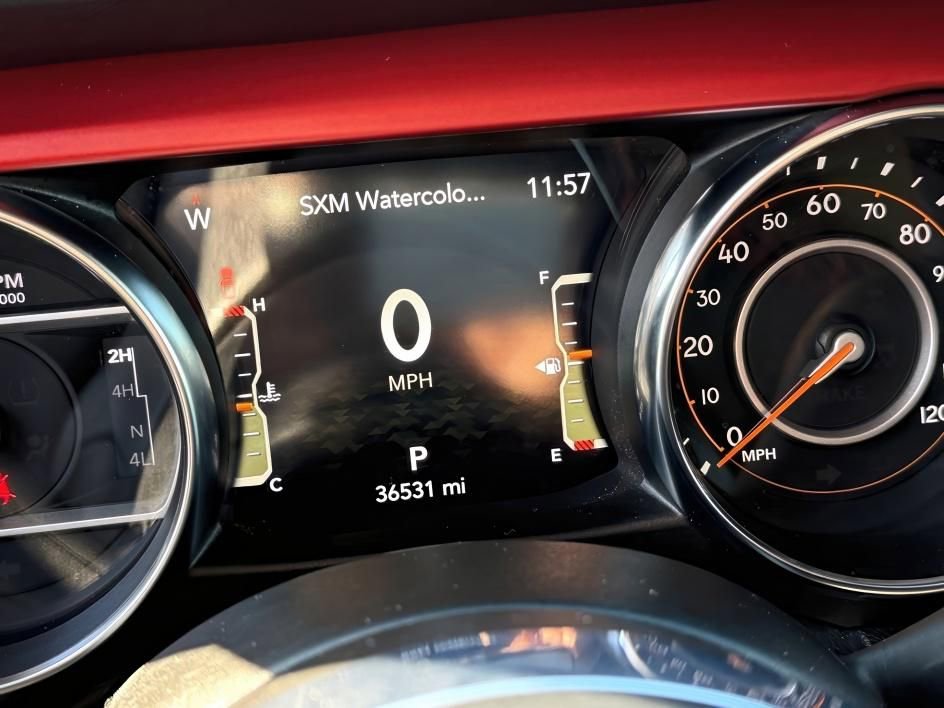 Used 2023 Jeep Gladiator Rubicon w/ Cold Weather Group image 21