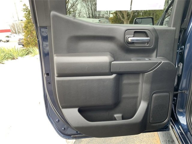 Used 2023 Chevrolet Silverado 1500 Custom image 15