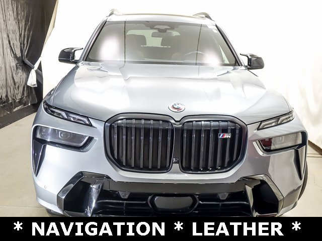 Used 2023 BMW X7 M60i w/ Executive Package image 3