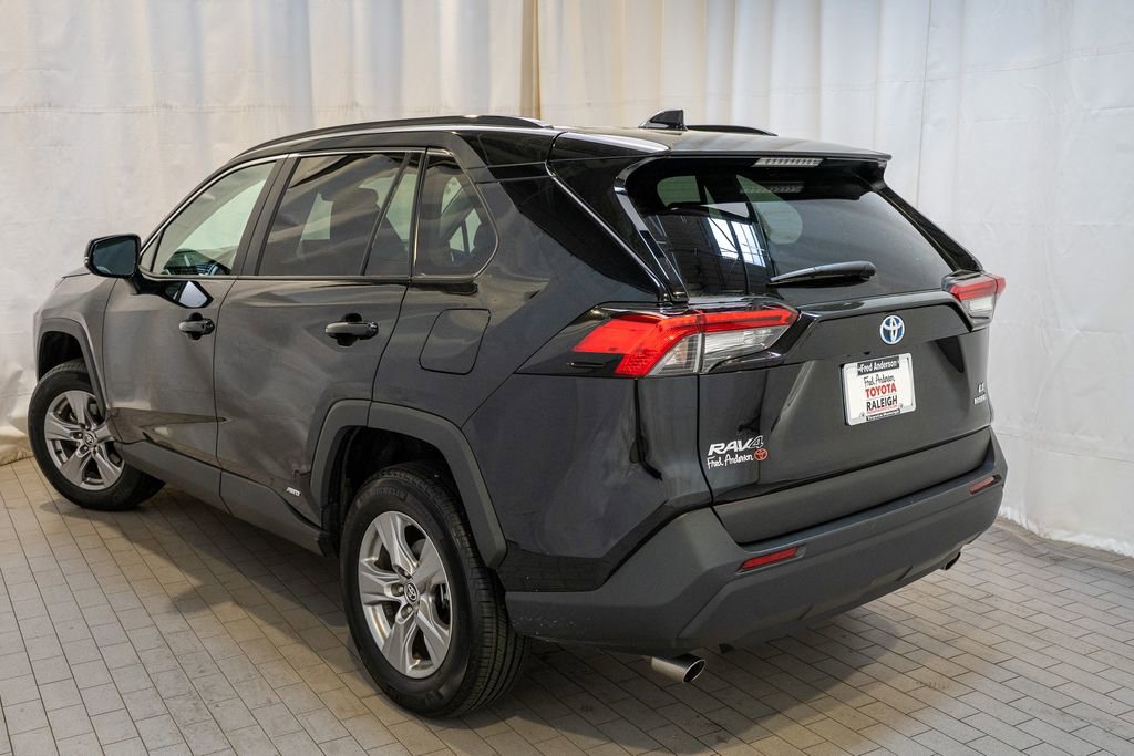 Certified 2024 Toyota RAV4 LE AWD/4WD image 3