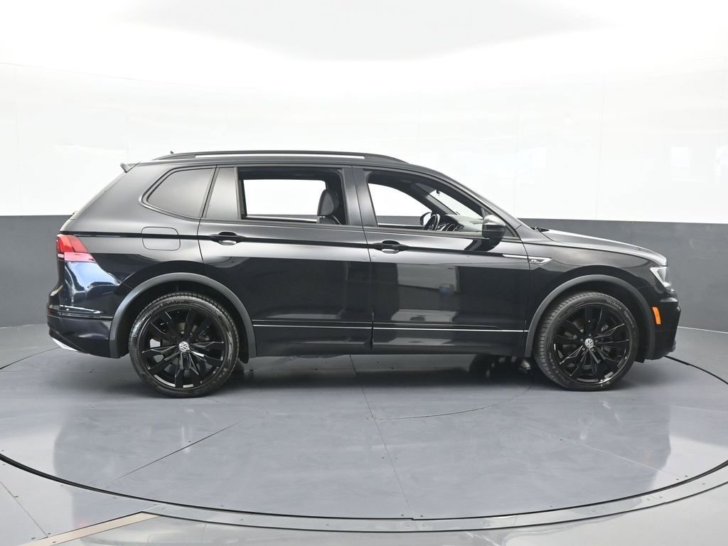 Used 2021 Volkswagen Tiguan SE R-Line image 7