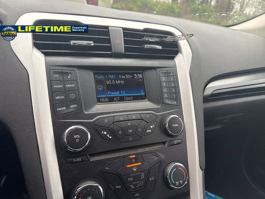 Used 2014 Ford Fusion SE w/ Equipment Group 201A FWD image 3