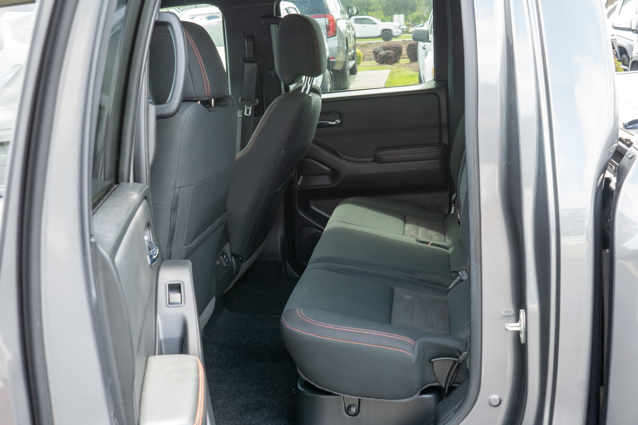 Used 2022 Nissan Frontier Pro-X image 19