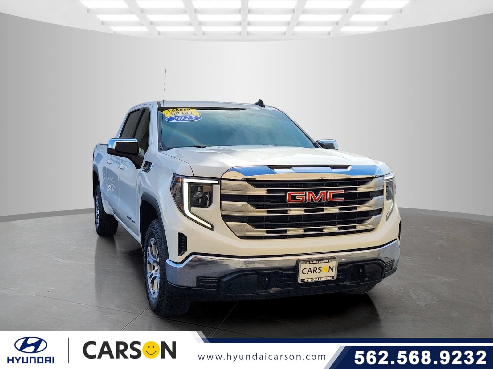 Used 2023 GMC Sierra 1500 SLE w/ X31 Off-Road Package AWD/4WD image 1