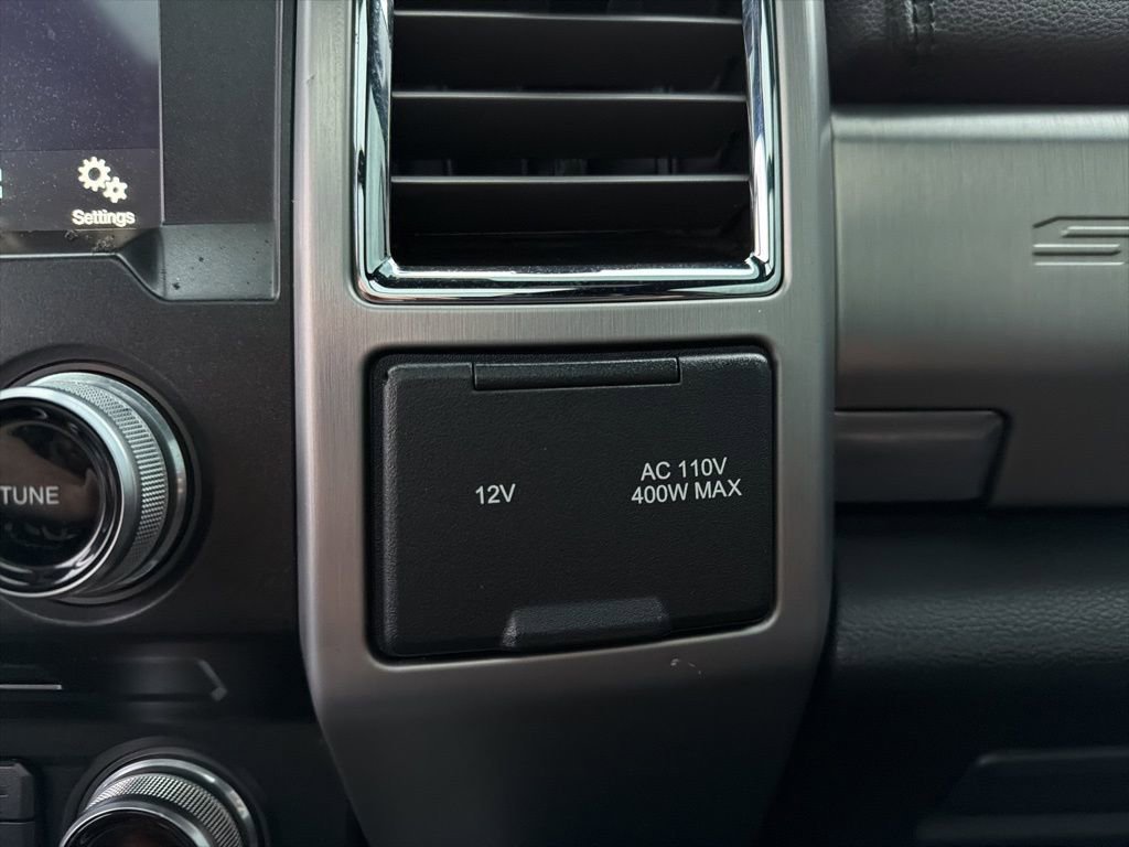 Used 2017 Ford F250 Platinum w/ Platinum Ultimate Package AWD/4WD image 41