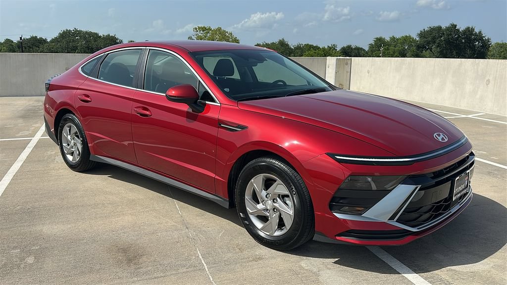 Used 2026 Hyundai Sonata SE FWD image 14