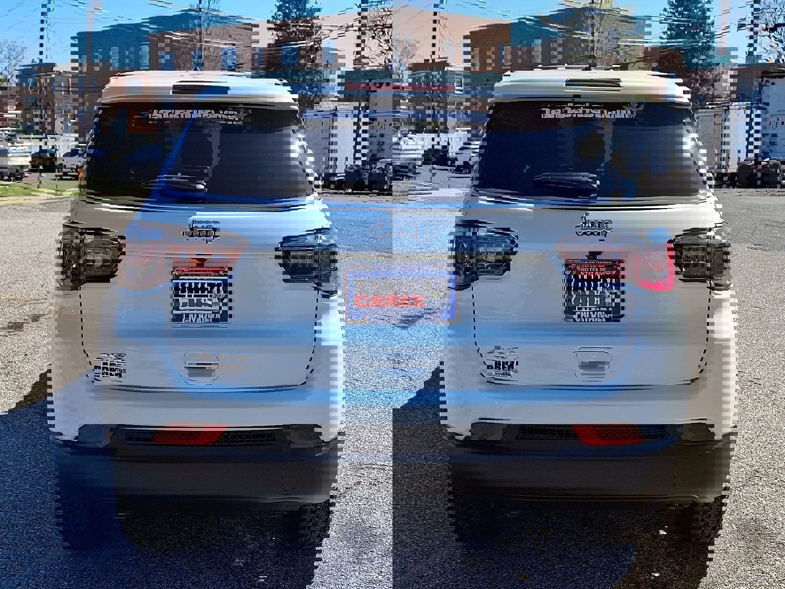 Used 2024 Jeep Compass Sport image 5