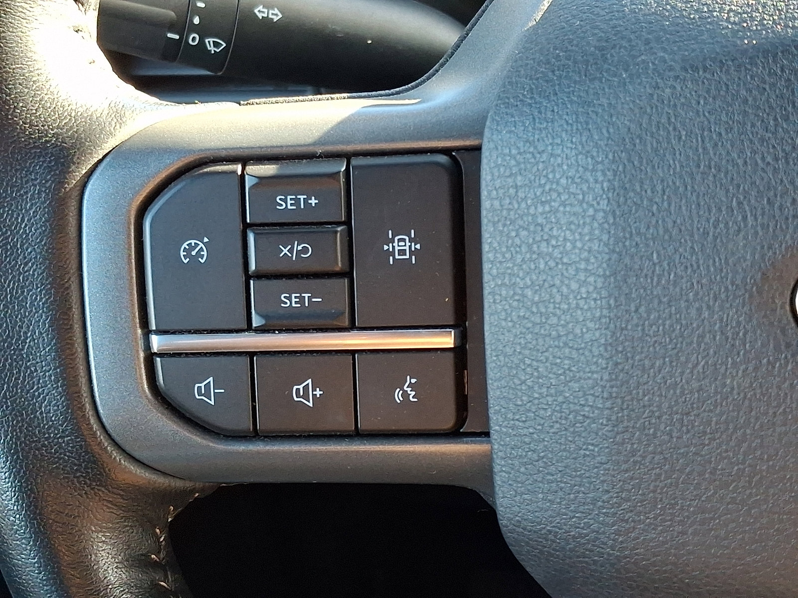 Certified 2022 Ford F150 XLT w/ Equipment Group 302A High image 20