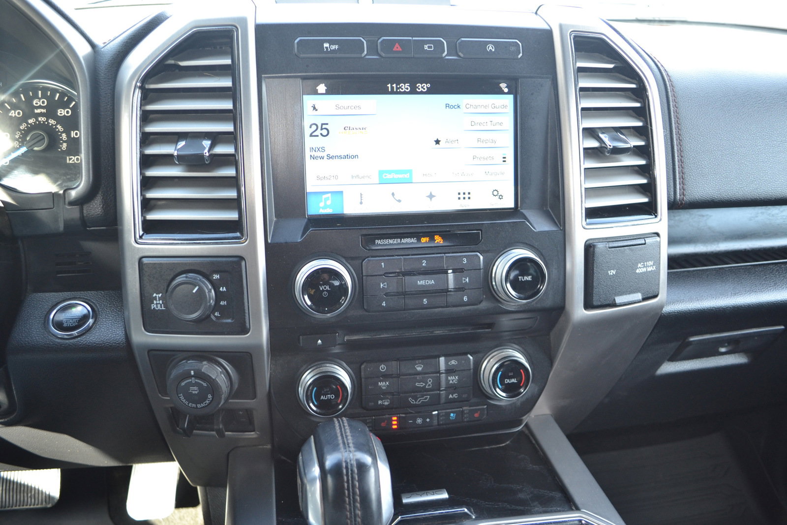 Used 2018 Ford F150 Platinum w/ Equipment Group 701A Luxury image 15