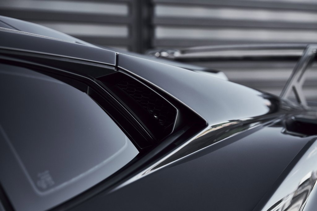 Used 2023 Lamborghini Huracan STO image 12