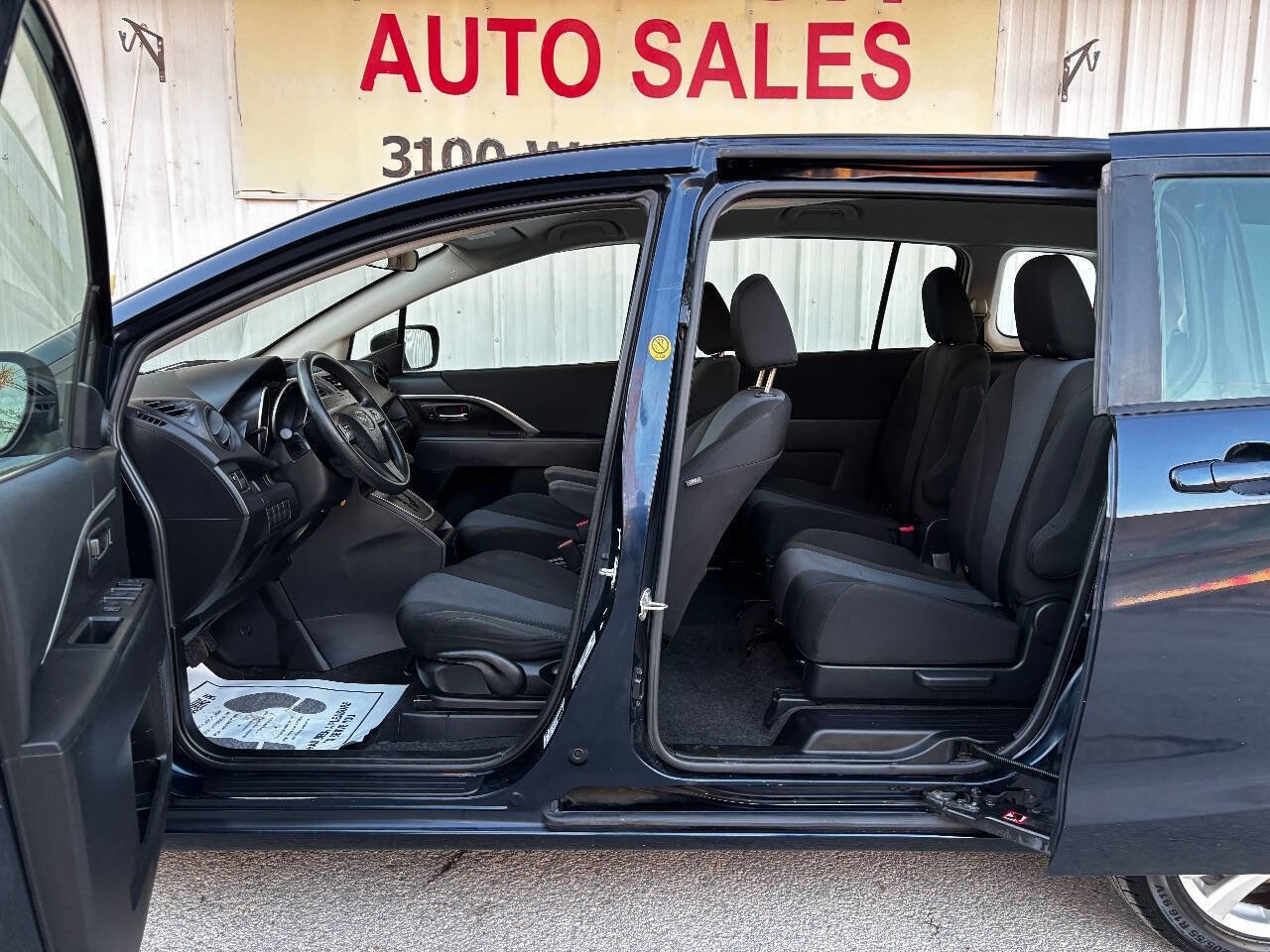 Used 2015 MAZDA MAZDA5 Sport image 11