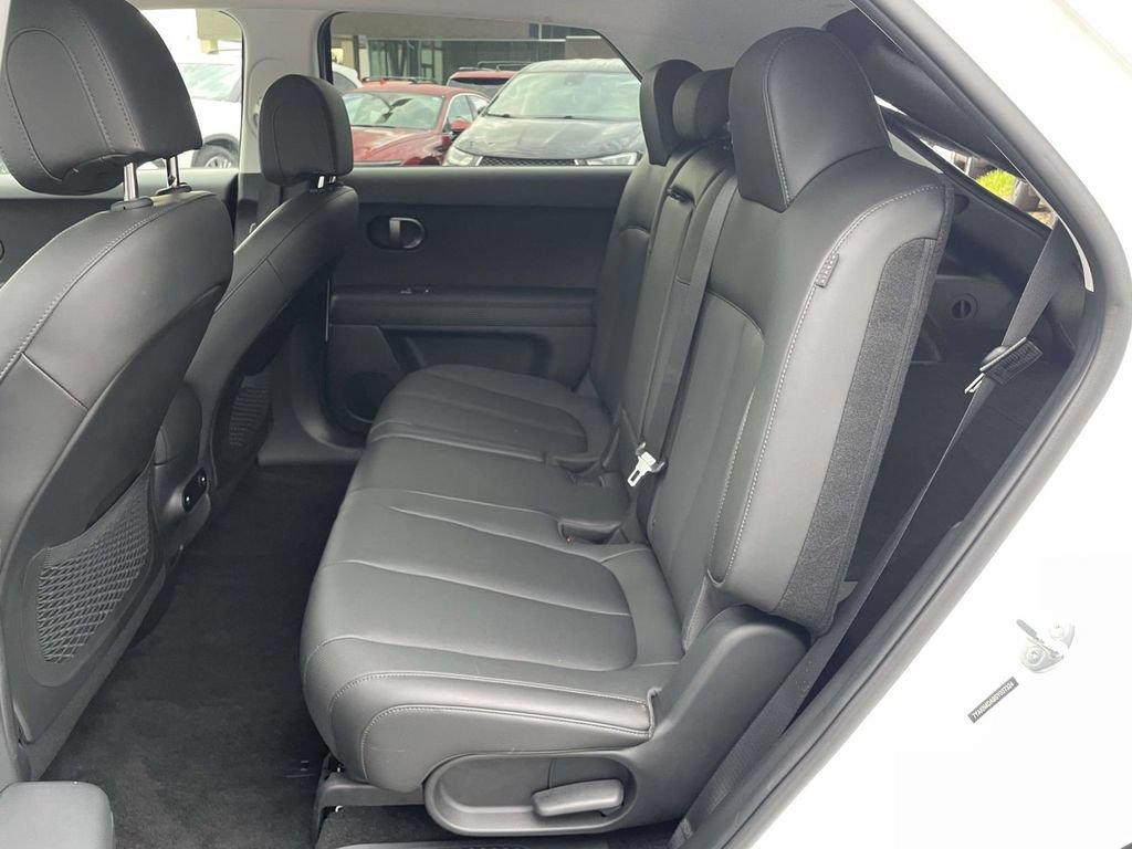Certified 2025 Hyundai Ioniq 5 SEL RWD image 3