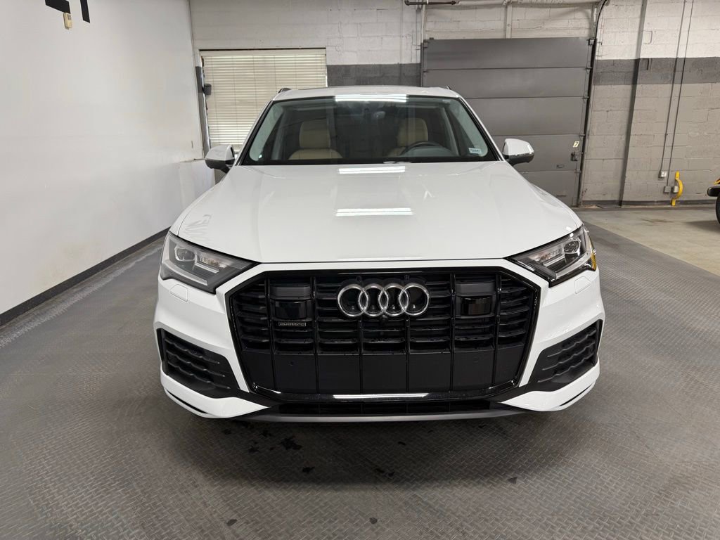 Used 2023 Audi Q7 2.0T Premium Plus AWD/4WD image 3