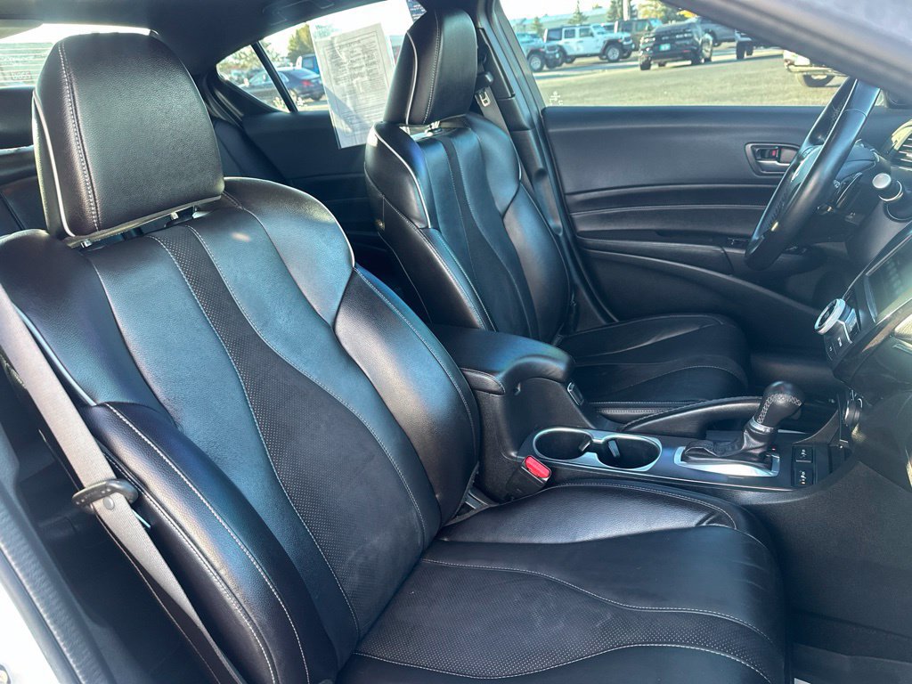 Used 2019 Acura ILX w/ Premium & A-SPEC Package FWD image 13