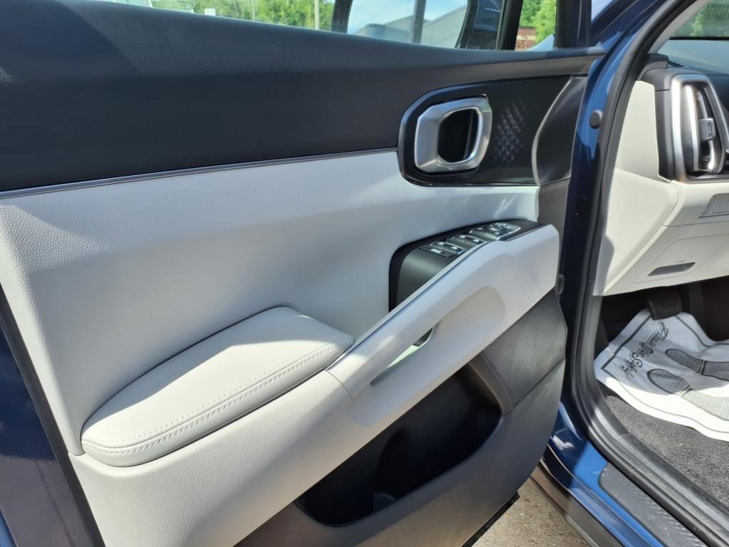New 2025 Kia Sorento S w/ Panoramic Sunroof Package image 10