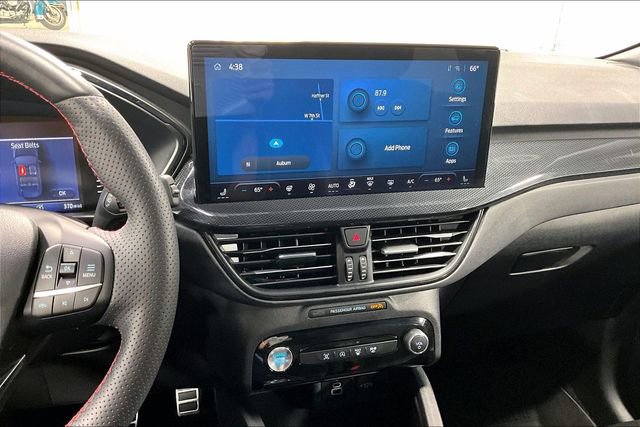 Used 2024 Ford Escape ST-Line w/ Tech Pack #1 AWD/4WD image 4