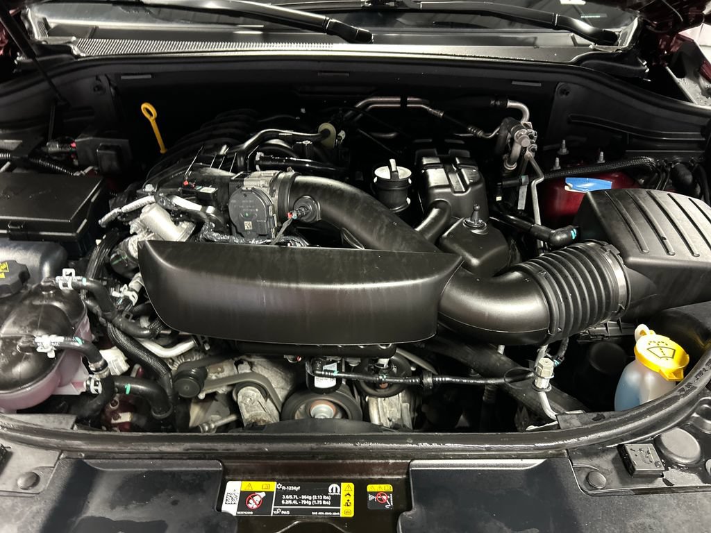 Used 2025 Dodge Durango GT AWD/4WD image 28