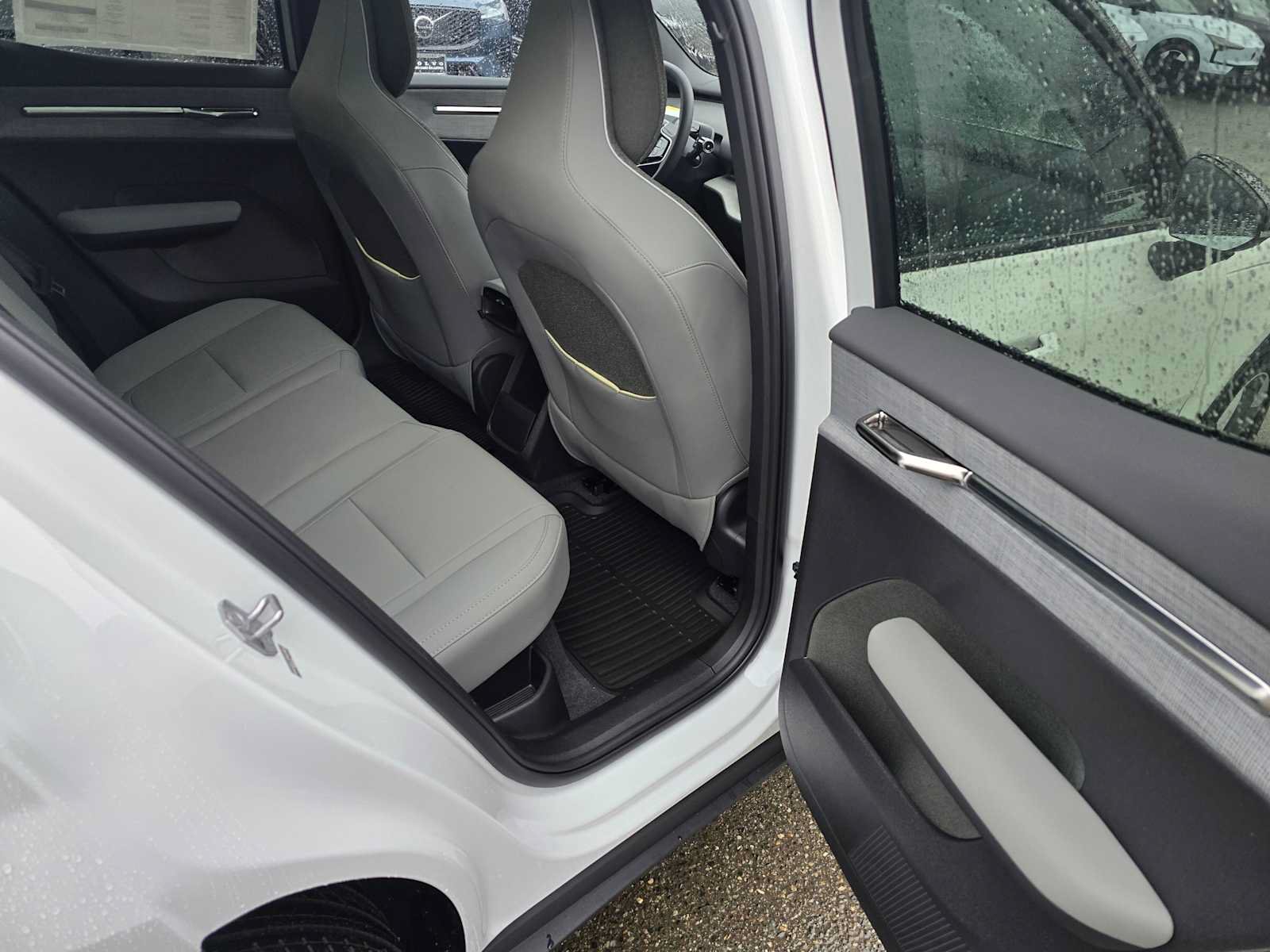 New 2026 Volvo EX30 Ultra w/ Protection Package AWD/4WD image 13