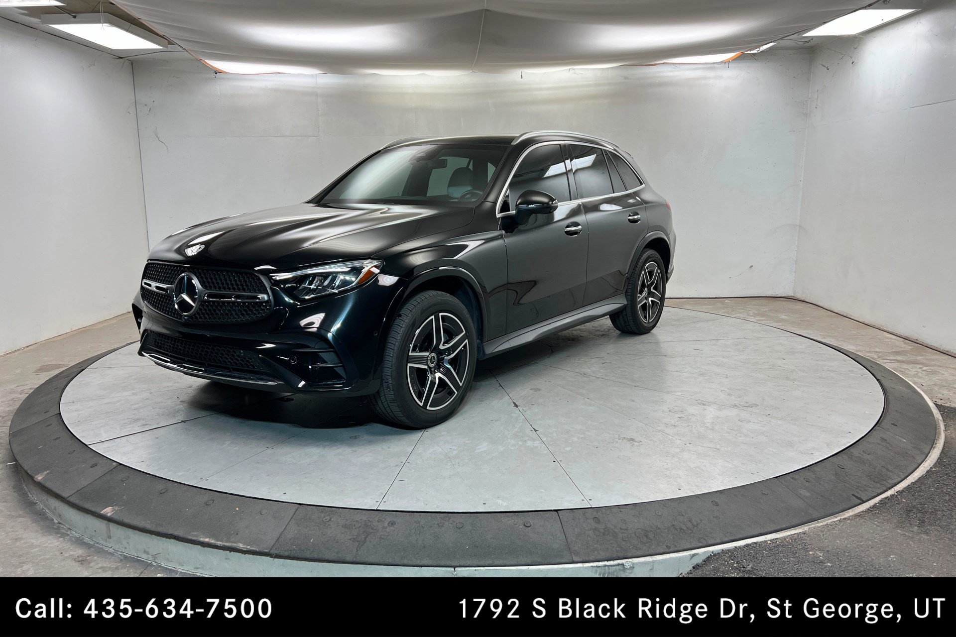 Used 2023 Mercedes-Benz GLC 300 w/ AMG Line image 1