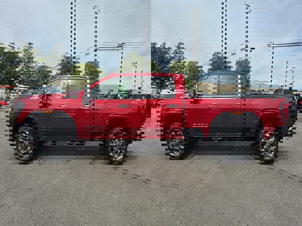 New 2026 GMC Sierra 3500 SLT image 2