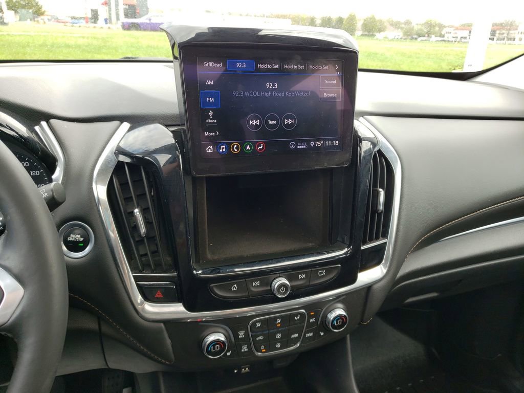 Used 2021 Chevrolet Traverse RS AWD/4WD image 23