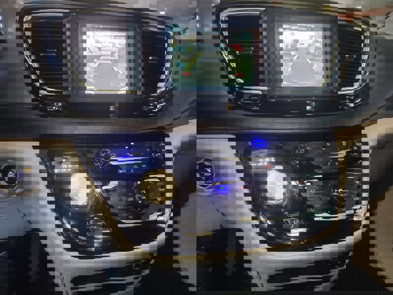 Used 2020 Chrysler Pacifica Touring-L image 20