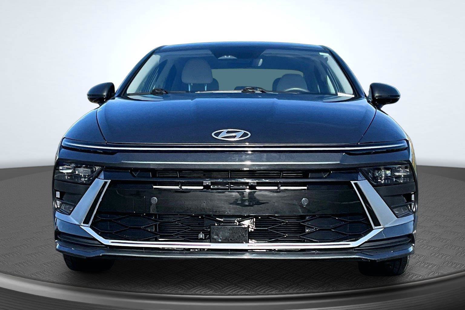 Used 2025 Hyundai Sonata SEL FWD image 3