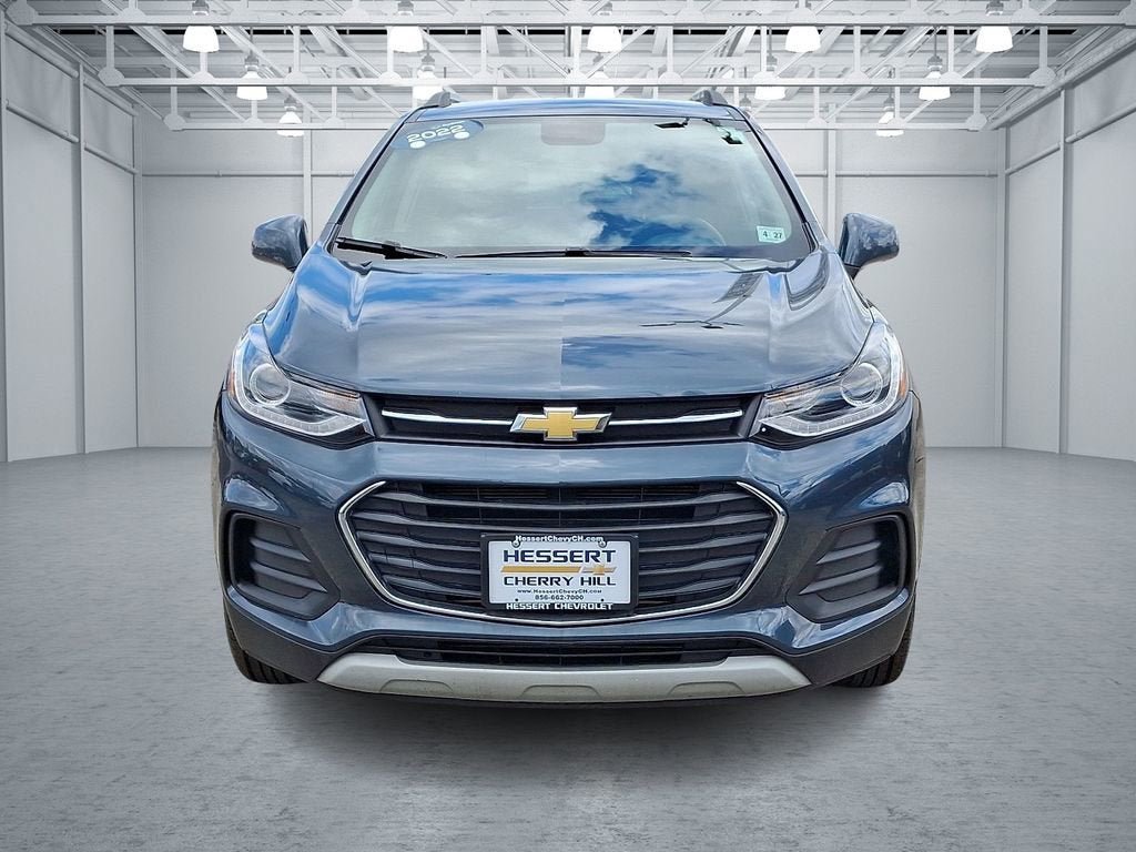 Certified 2022 Chevrolet Trax LT w/ LT Convenience Package AWD/4WD image 3