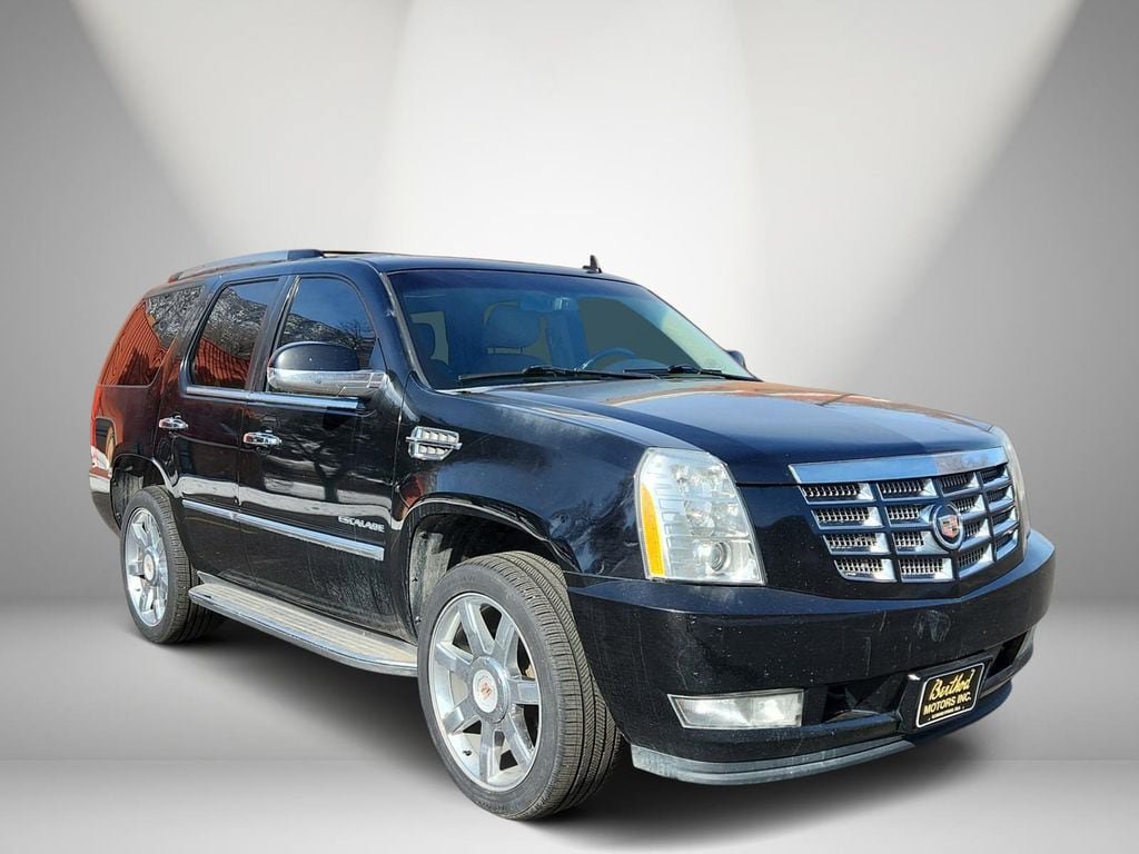 Used 2013 Cadillac Escalade Luxury AWD/4WD image 1
