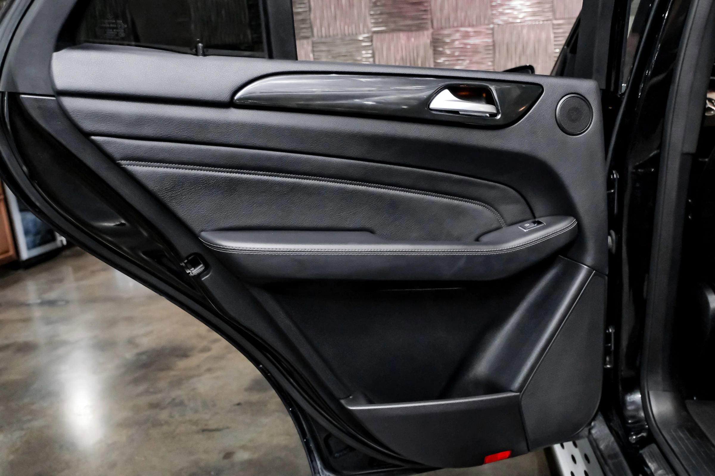 Used 2015 Mercedes-Benz ML 250 BlueTEC 4MATIC image 40