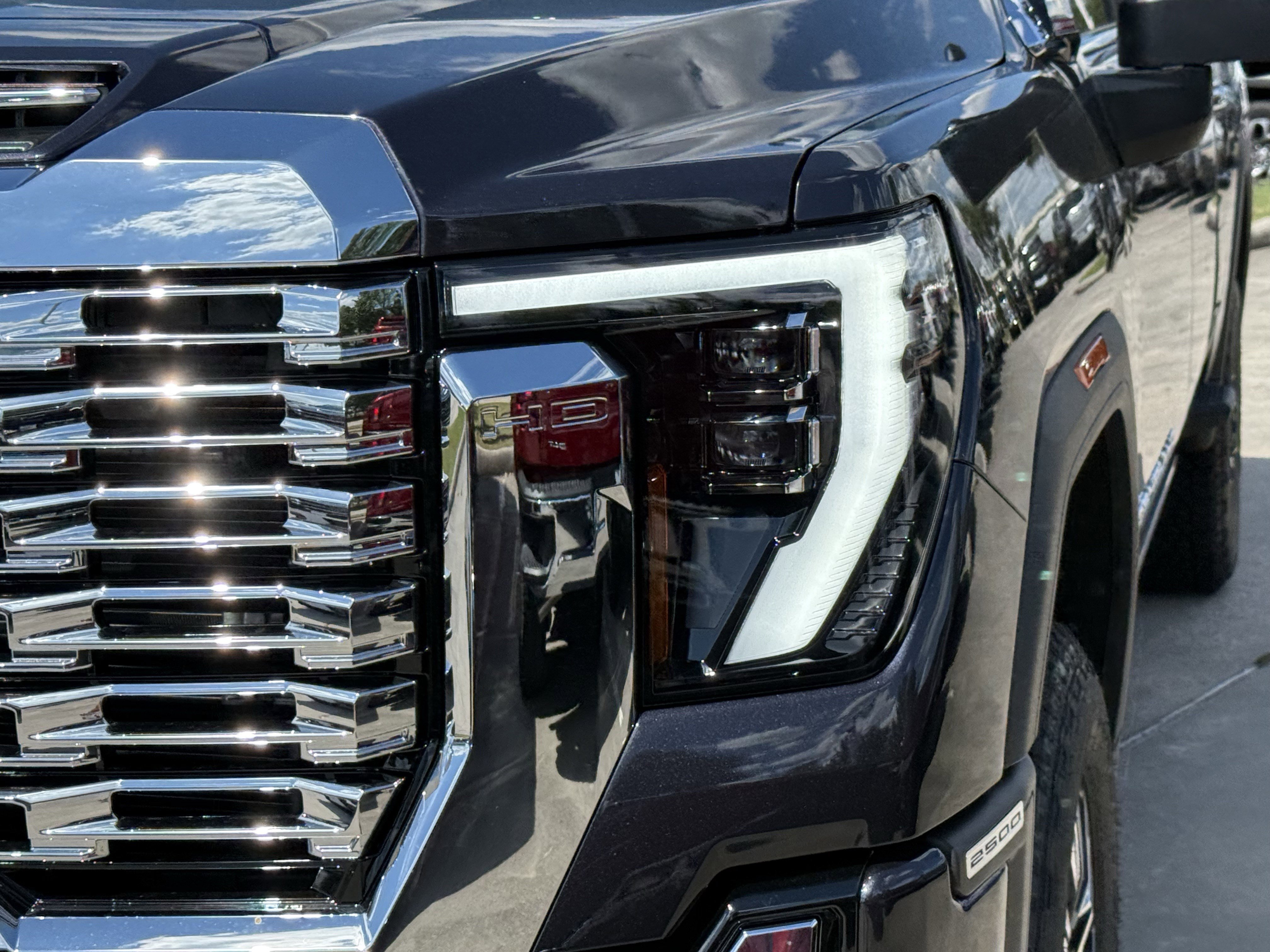 New 2026 GMC Sierra 2500 Denali w/ Denali Reserve Package image 8