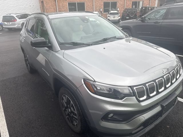 Used 2022 Jeep Compass Latitude AWD/4WD image 7
