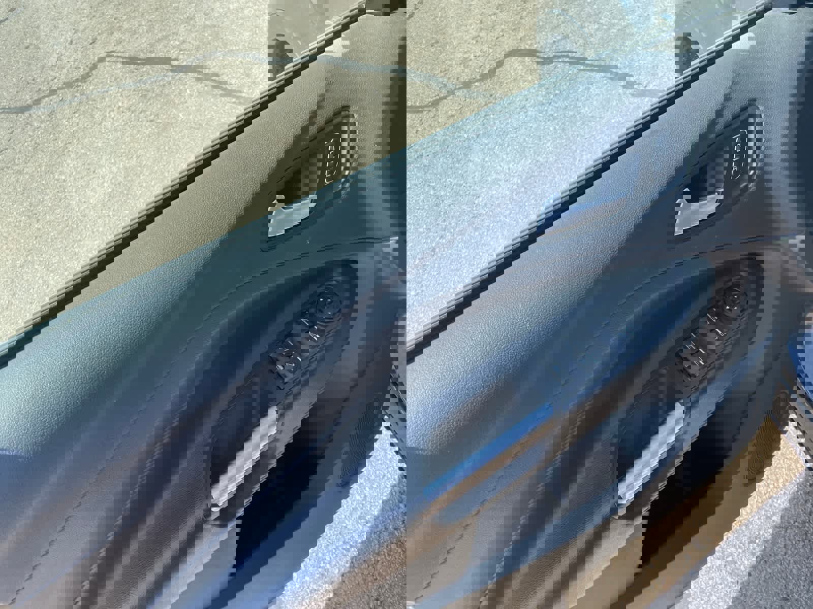 Used 2019 Ford Escape SE image 10