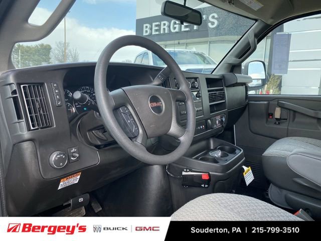 New 2026 GMC Savana 3500 w/ Power Convenience Package RWD image 2